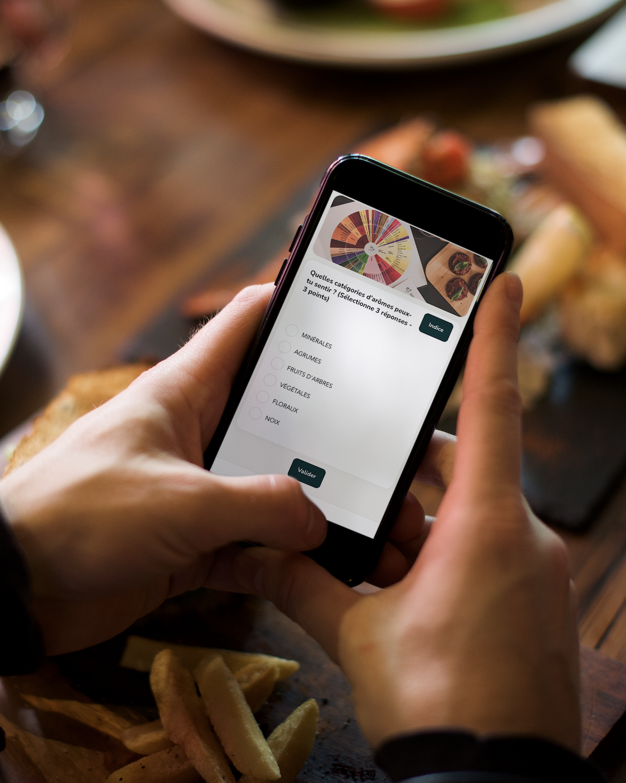 Jeu sur téléphone pour une dégustation de vin à l'aveugle - 1020 Dégustations