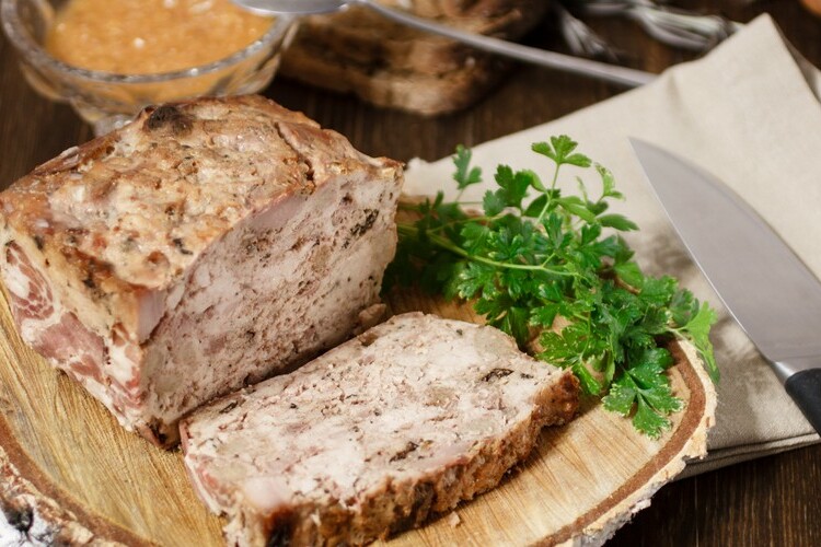 Image d'une terrine de poulet cuisiné - Les Recettes du Pinardier - 1020 Dégustations