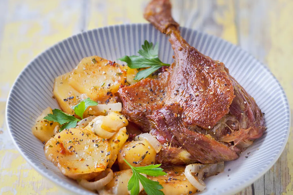 Image de confit de canard cuisiné - Les Recettes du Pinardier - 1020 Dégustations